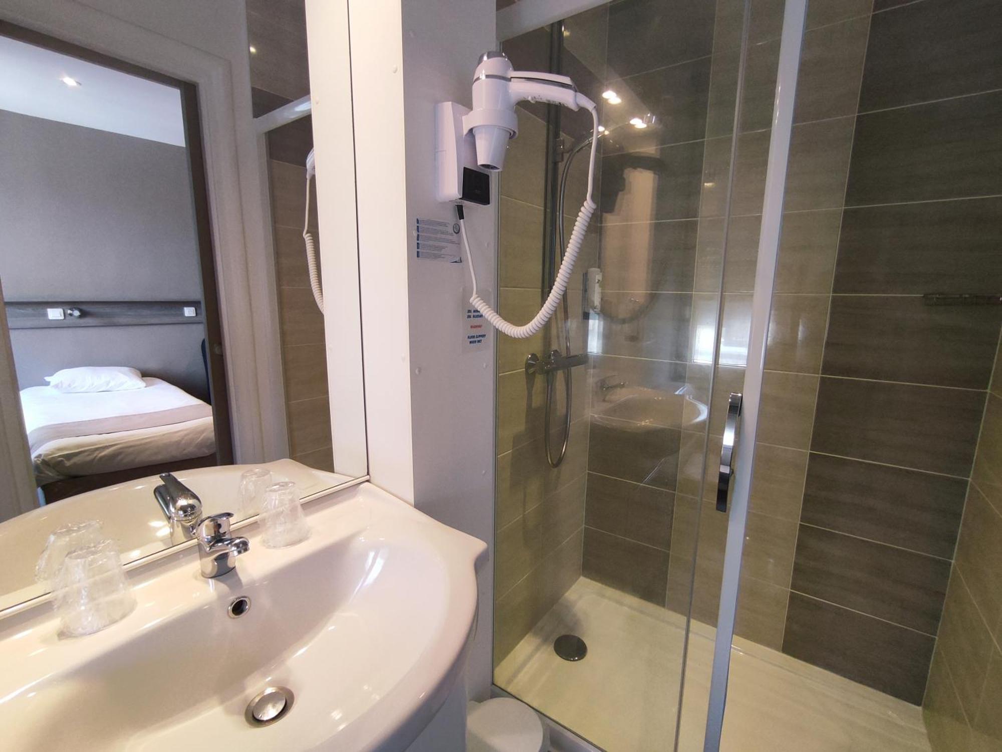 Logis Hotel La Residence, Cognac Centre エクステリア 写真